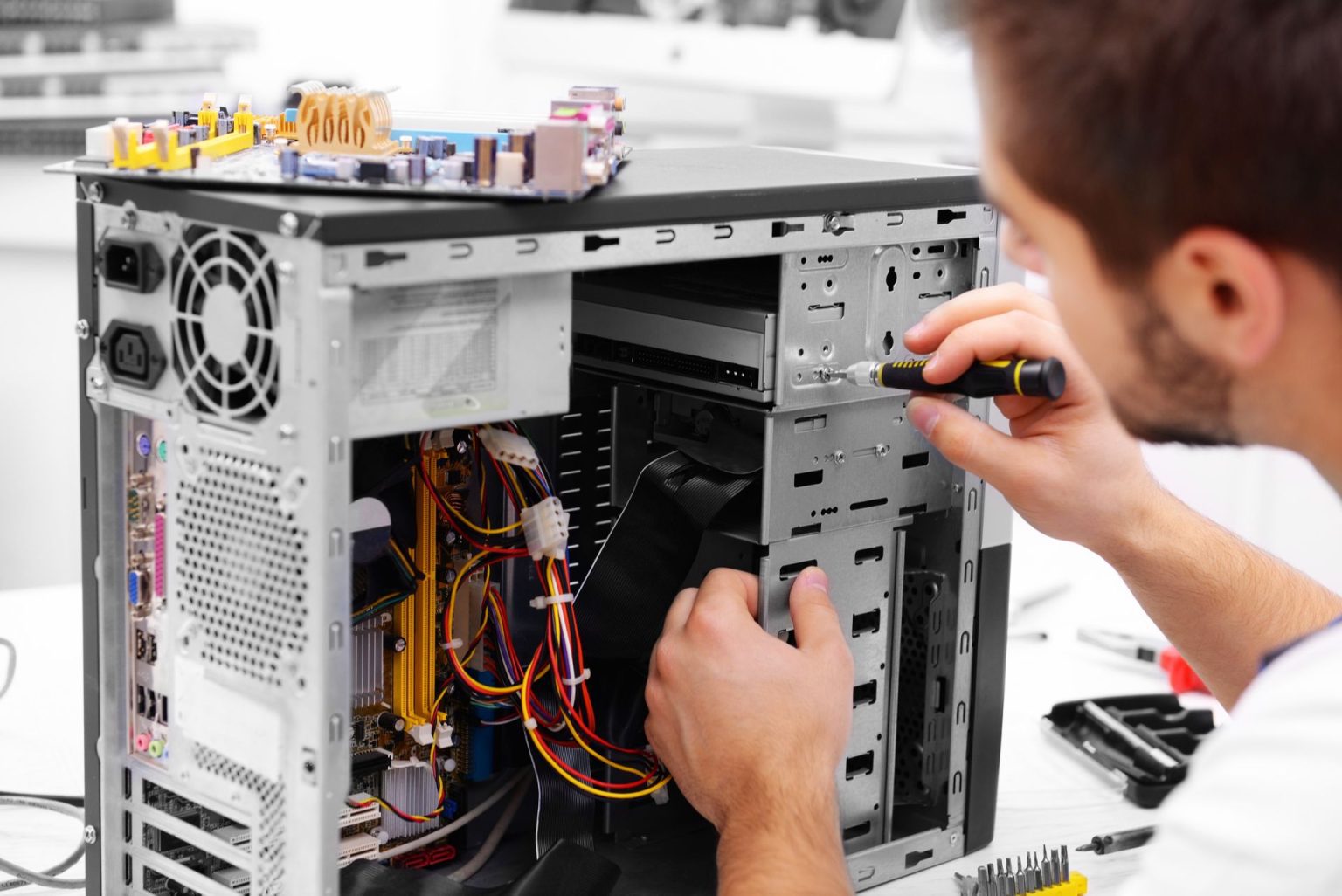 How to Prepare Your Computer for Repairs: A Comprehensive Checklist