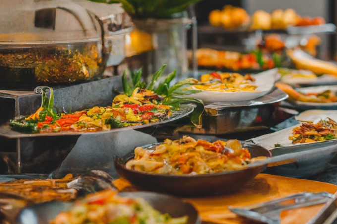 Western Cuisine Catering with Interactive Halal Live Stations