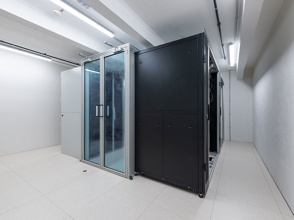 A Step-by-Step Guide to Cold Aisle Containment and Particle Testing